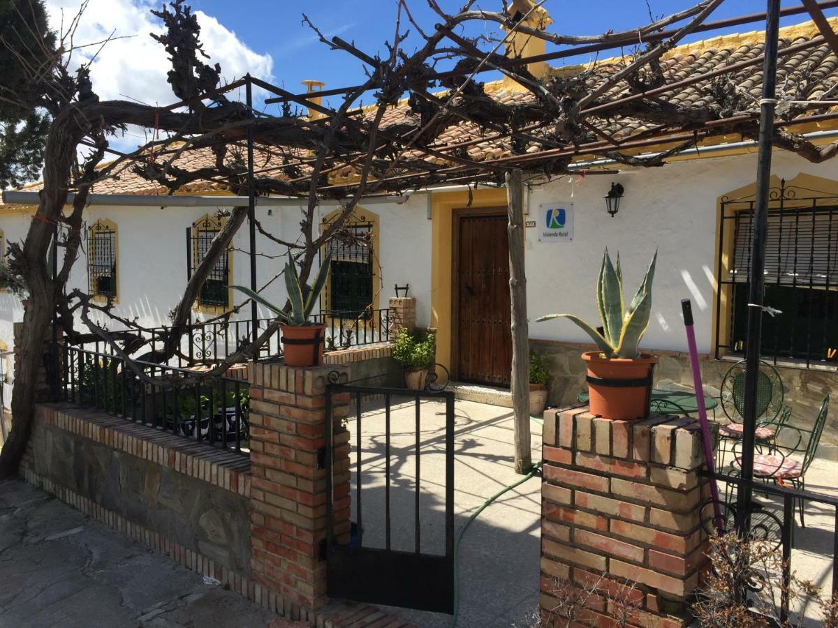 Pensjonat Cortijo La Huerta Pilas de Fuente Soto Zewnętrze zdjęcie